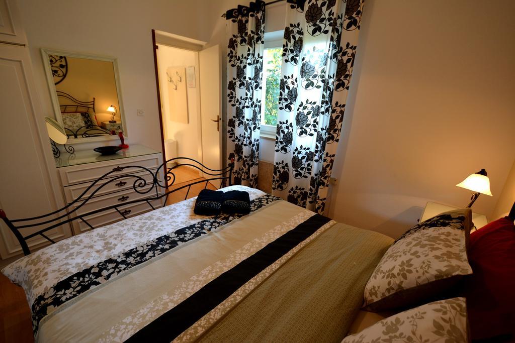 Apartments Nela Пореч Екстериор снимка