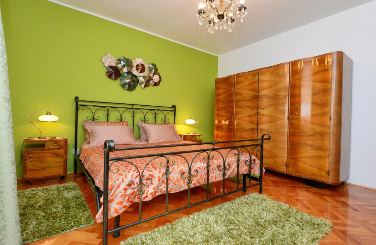 Apartments Nela Пореч Екстериор снимка