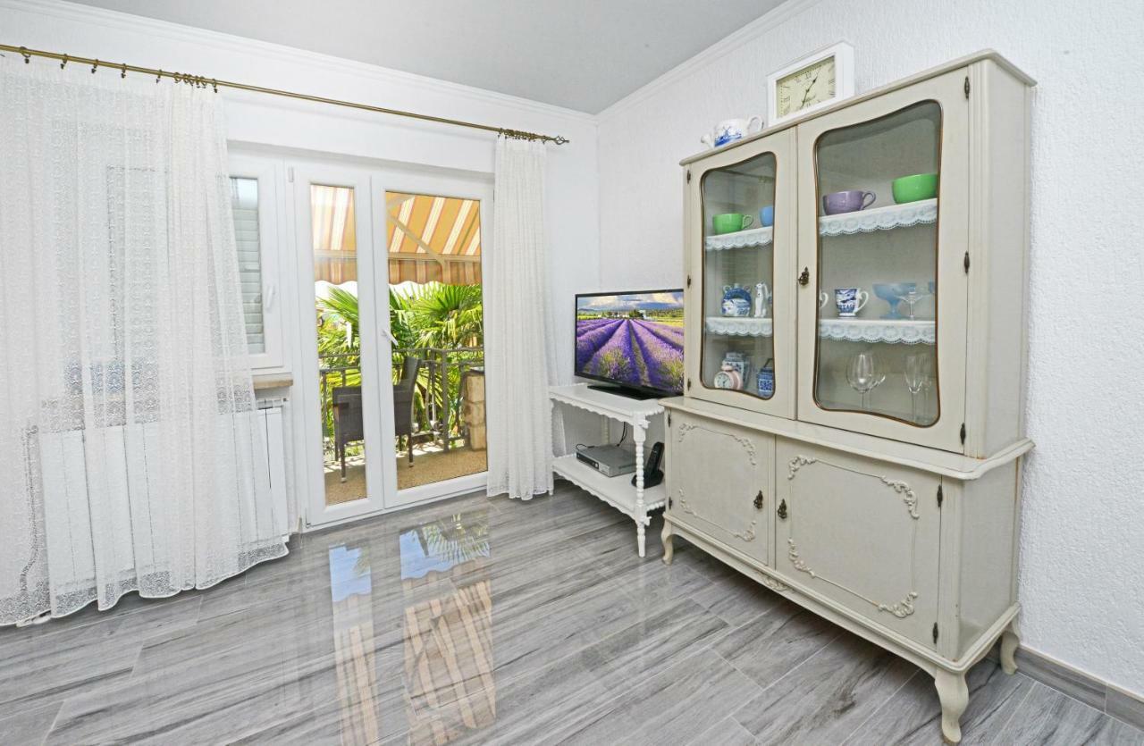 Apartments Nela Пореч Екстериор снимка
