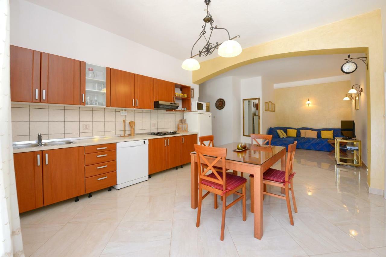 Apartments Nela Пореч Екстериор снимка