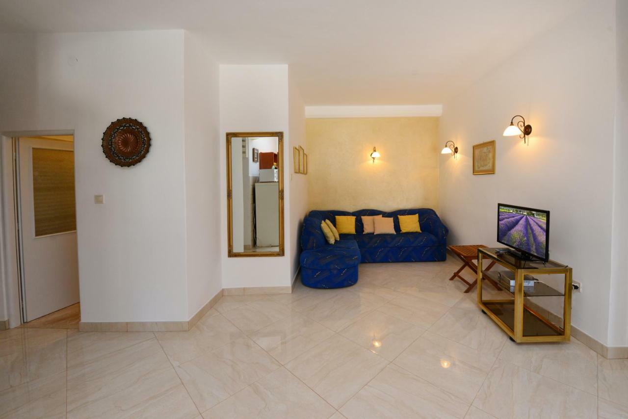 Apartments Nela Пореч Екстериор снимка